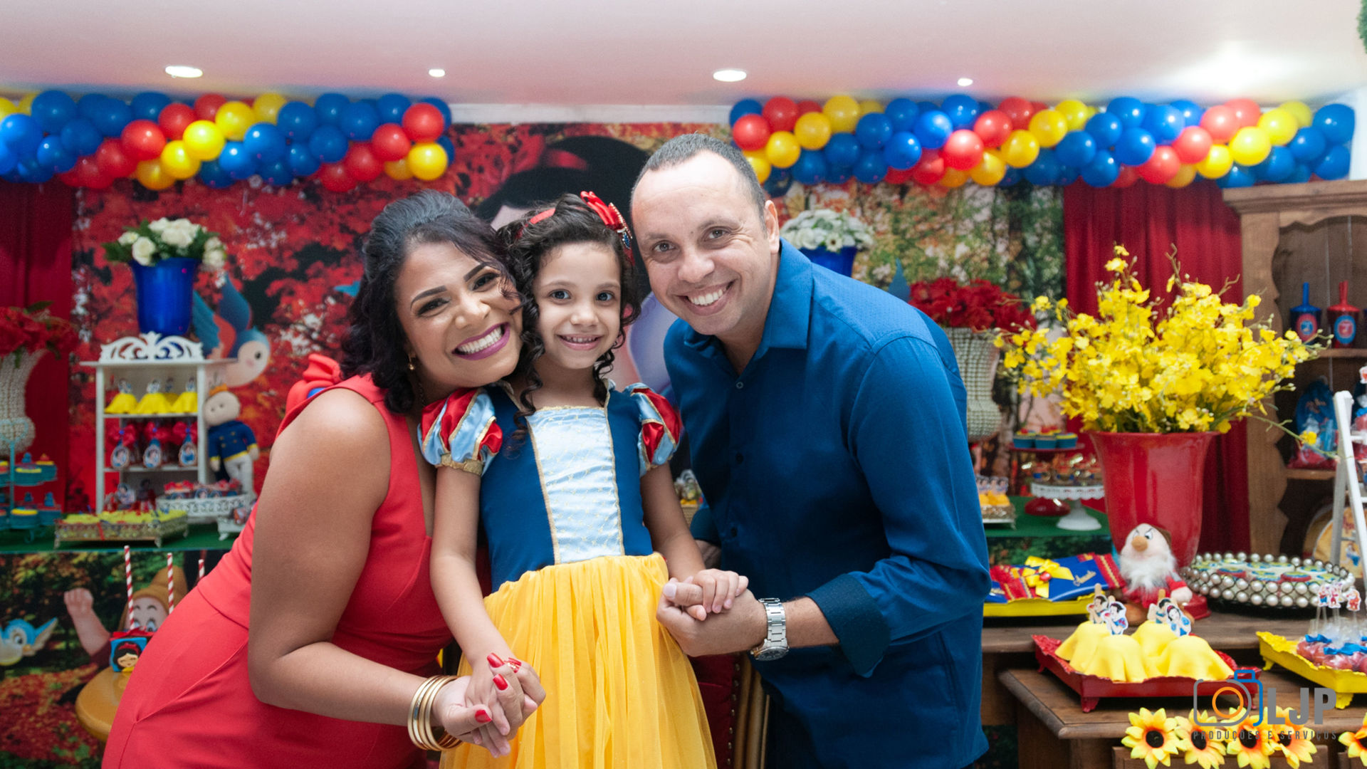 Foto FESTA DE ARRASAR DA BRANCA DE NEVE Foto FESTA DE ARRASAR DA BRANCA DE NEVE - Imagem 3