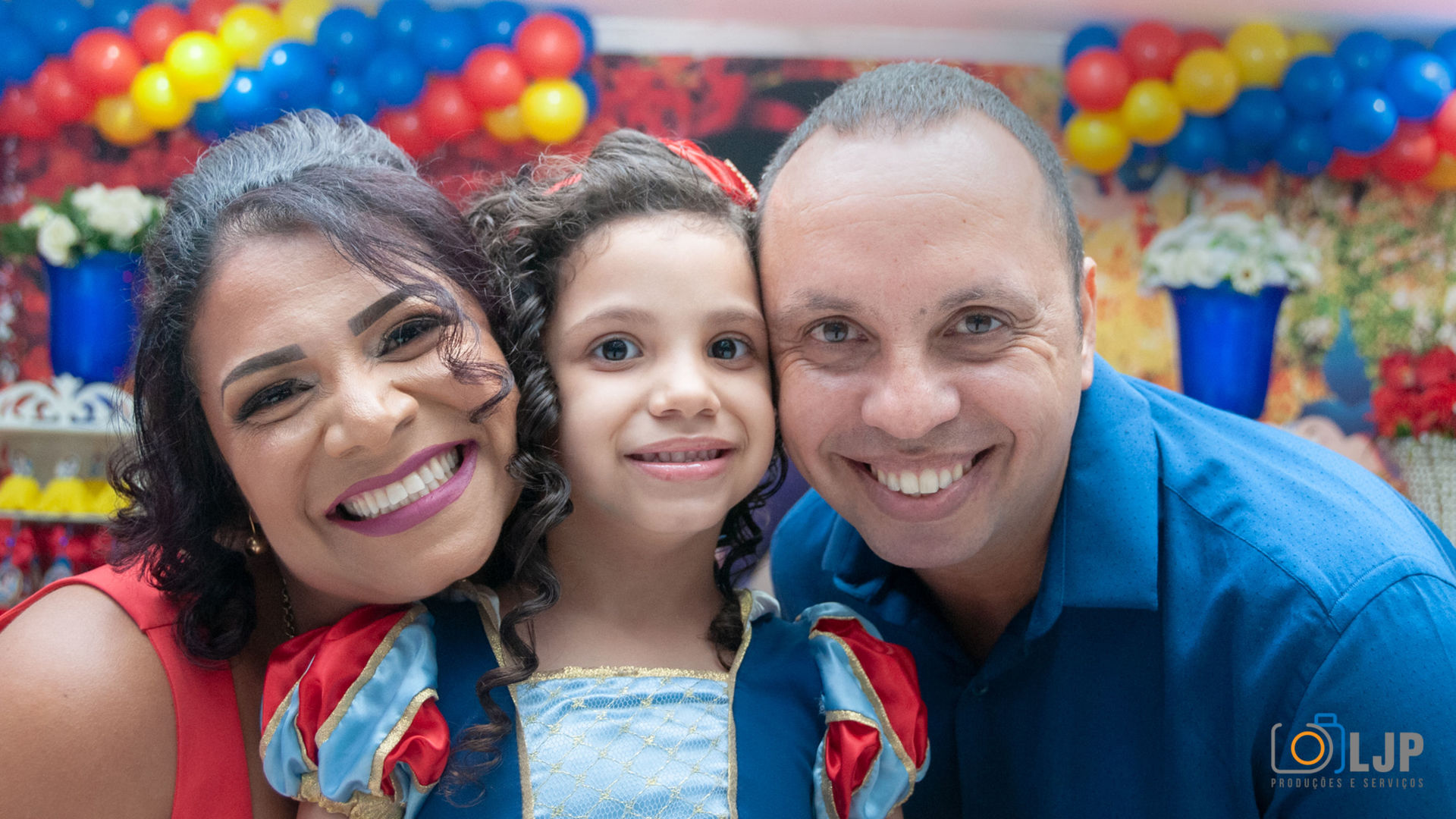 Foto FESTA DE ARRASAR DA BRANCA DE NEVE Foto FESTA DE ARRASAR DA BRANCA DE NEVE - Imagem 4