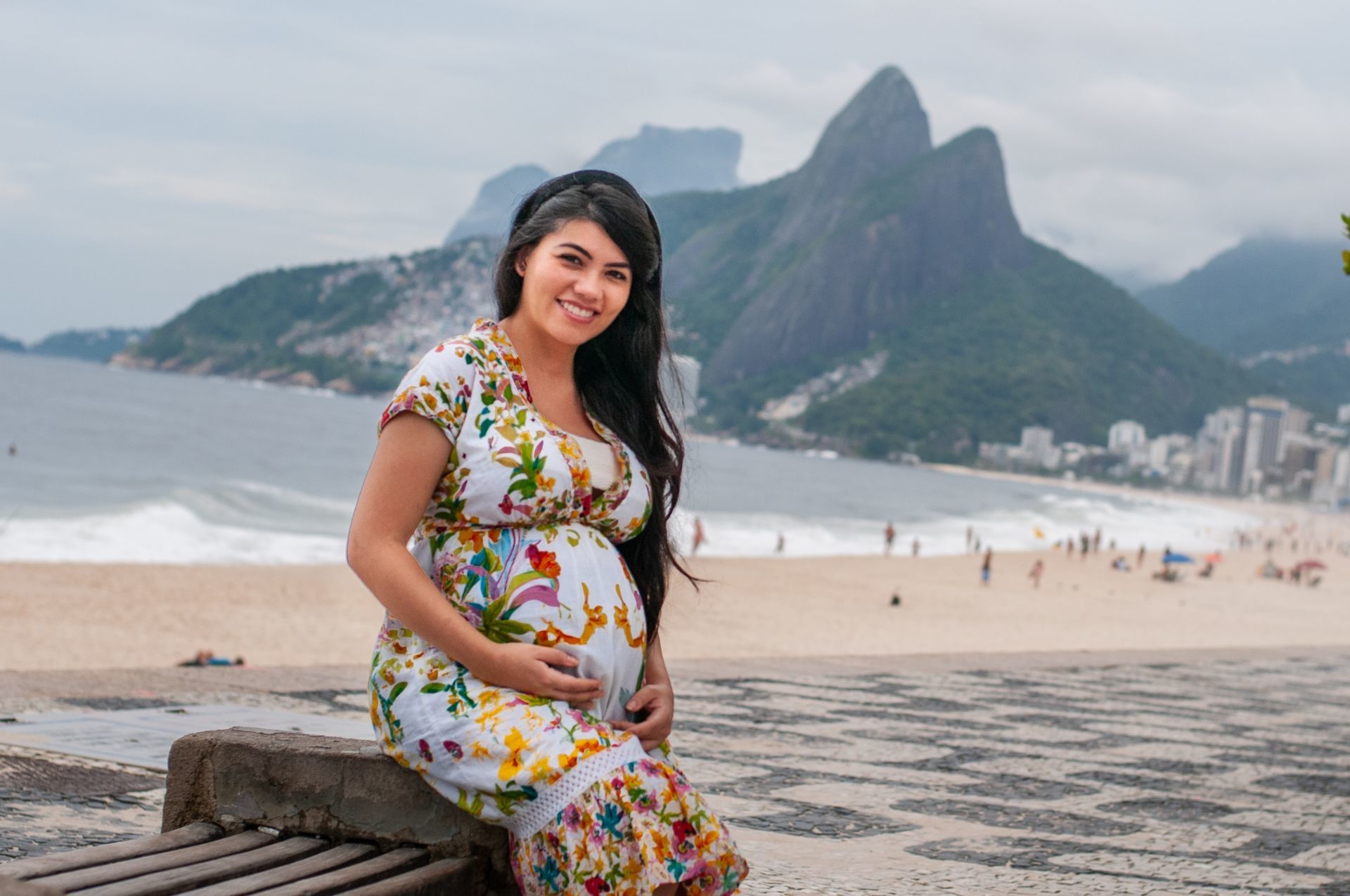 Foto ENSAIO DE GESTANTE NA PRAIA DO ARPOADOR Foto ENSAIO DE GESTANTE NA PRAIA DO ARPOADOR - Imagem 1